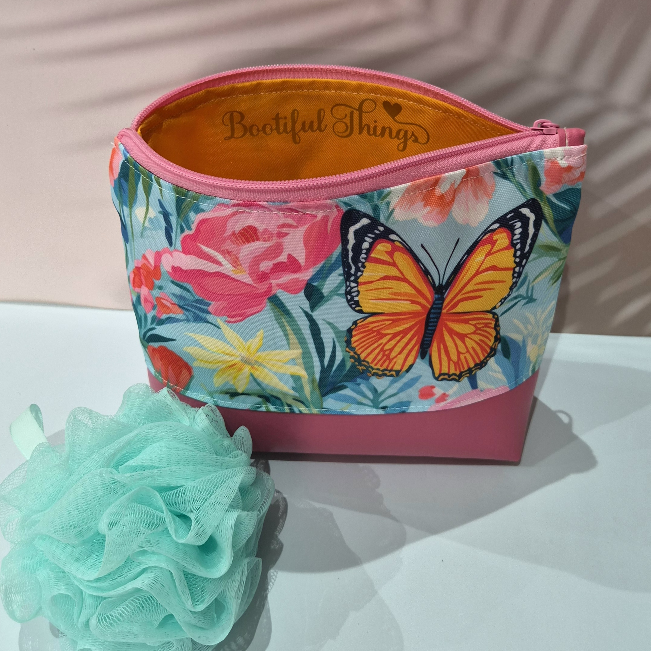 Wash Bag - Image 5