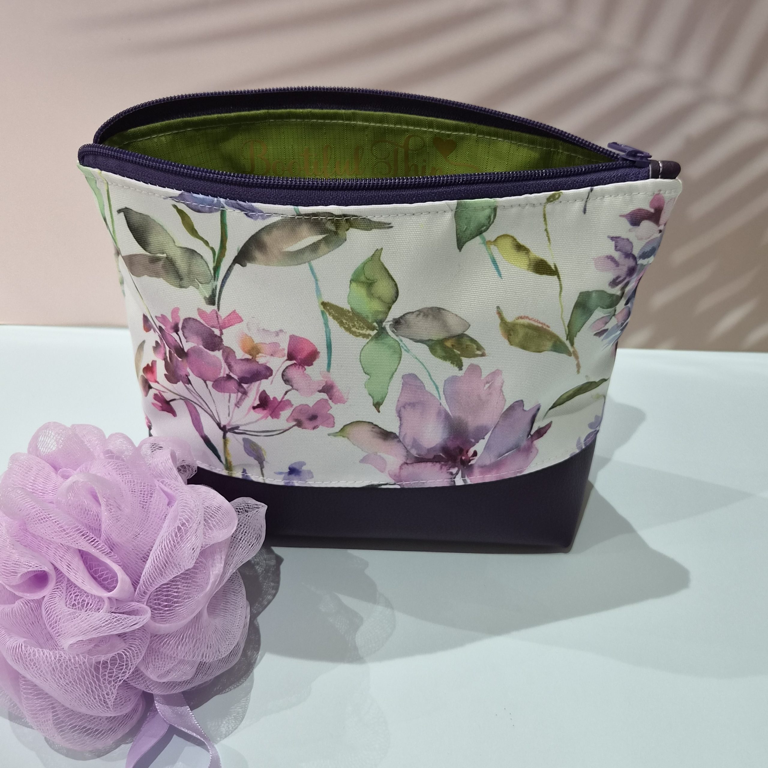 Wash Bag - Image 10