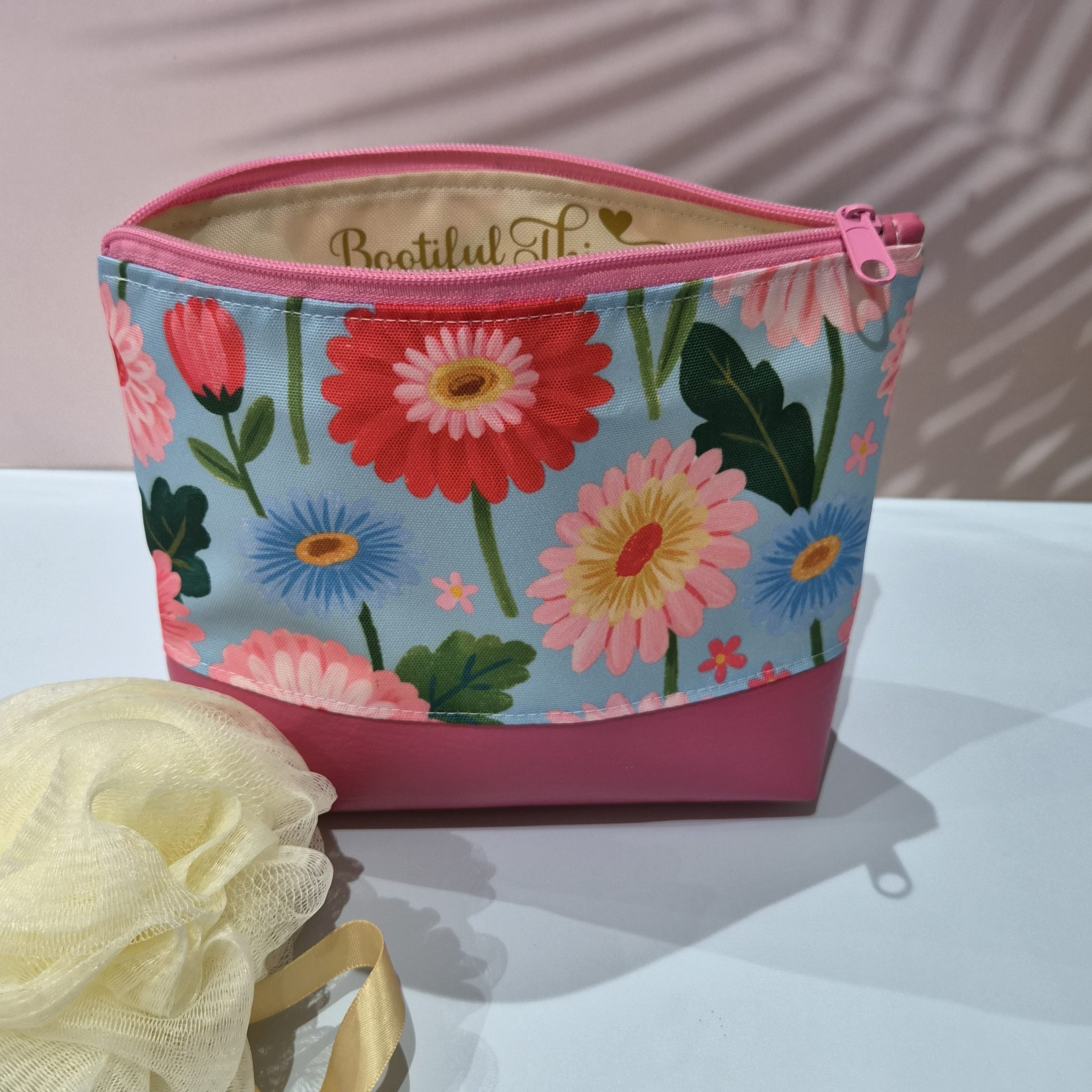 Wash Bag - Image 14