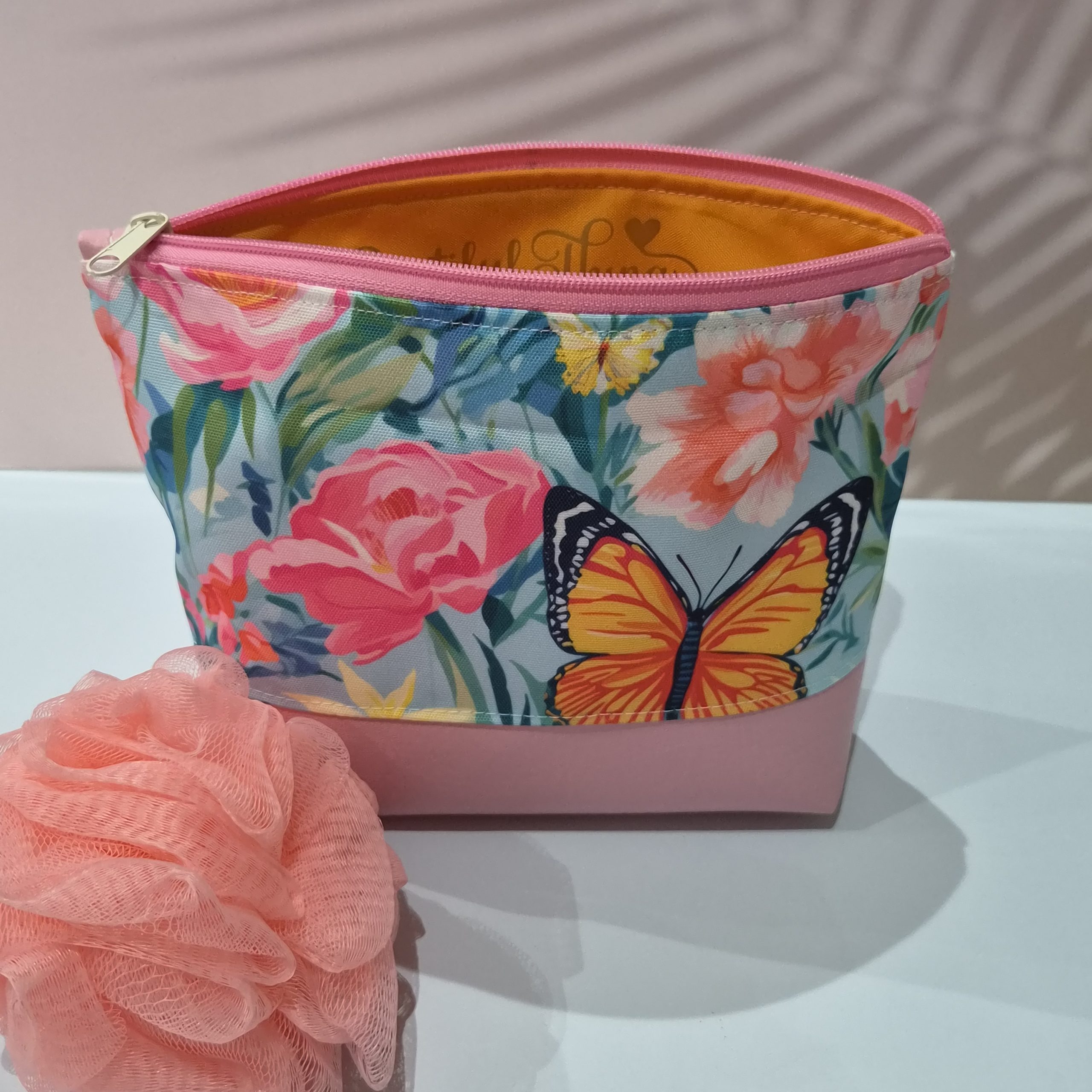 Wash Bag - Image 17