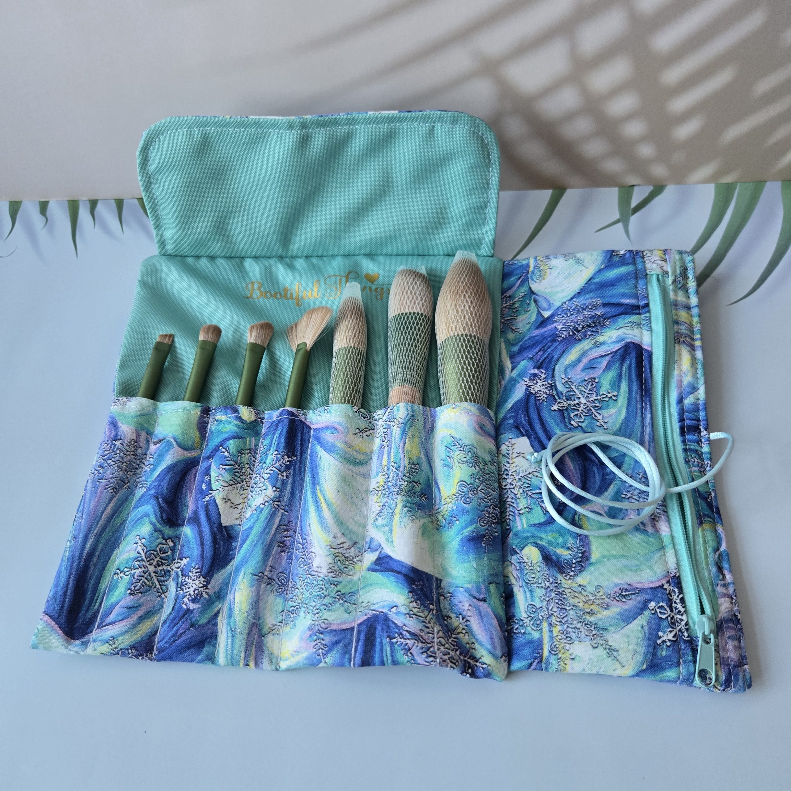 Make-Up Roll - Image 12