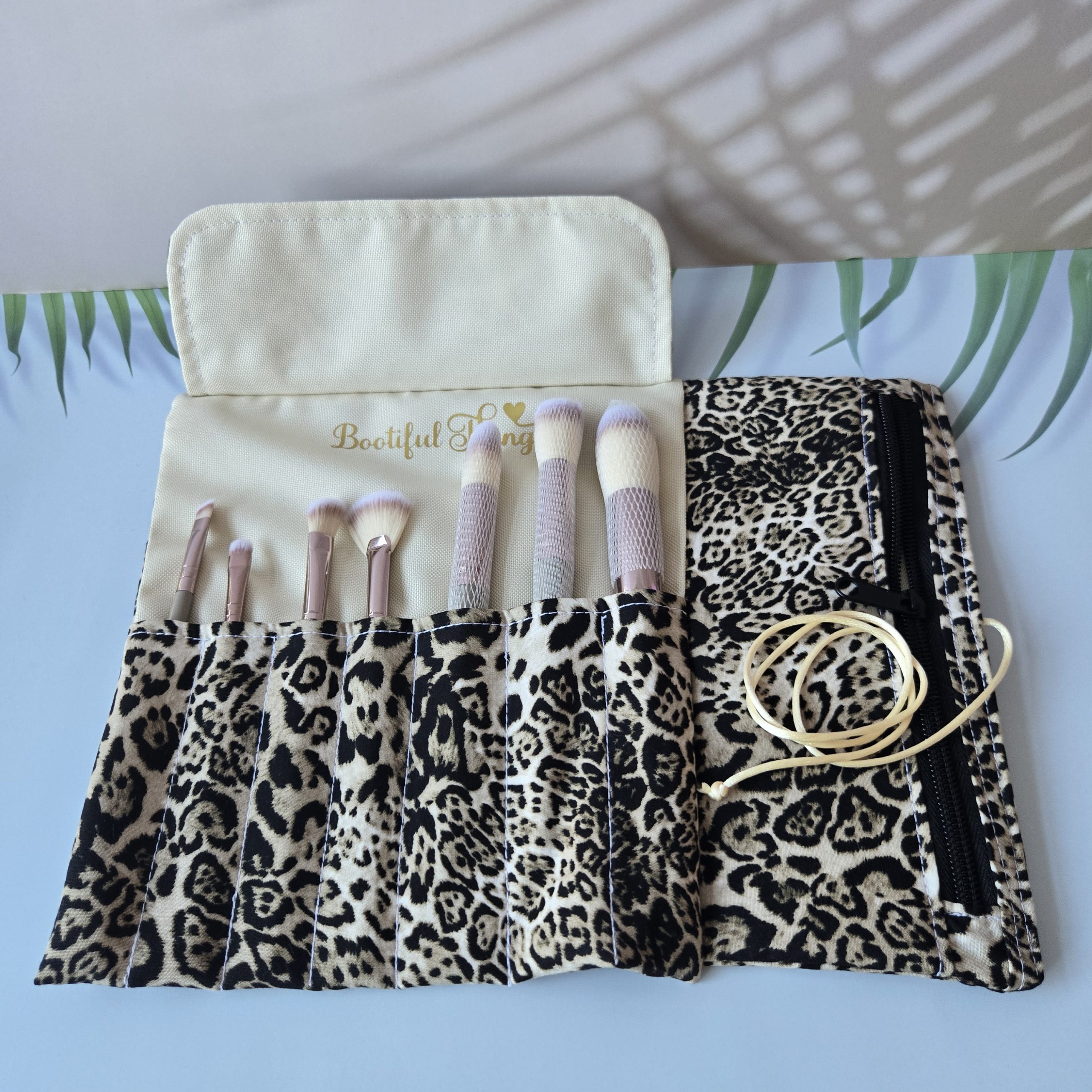 Make-Up Roll - Image 14